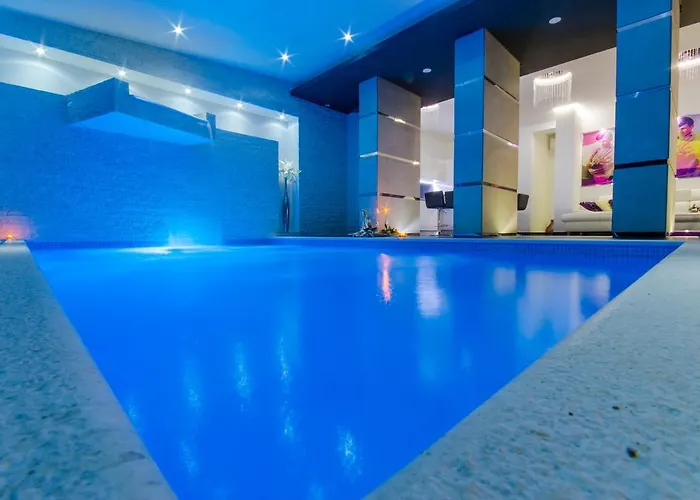 La Vela Luxury