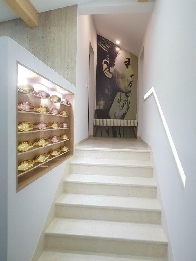 La Vela Luxury *