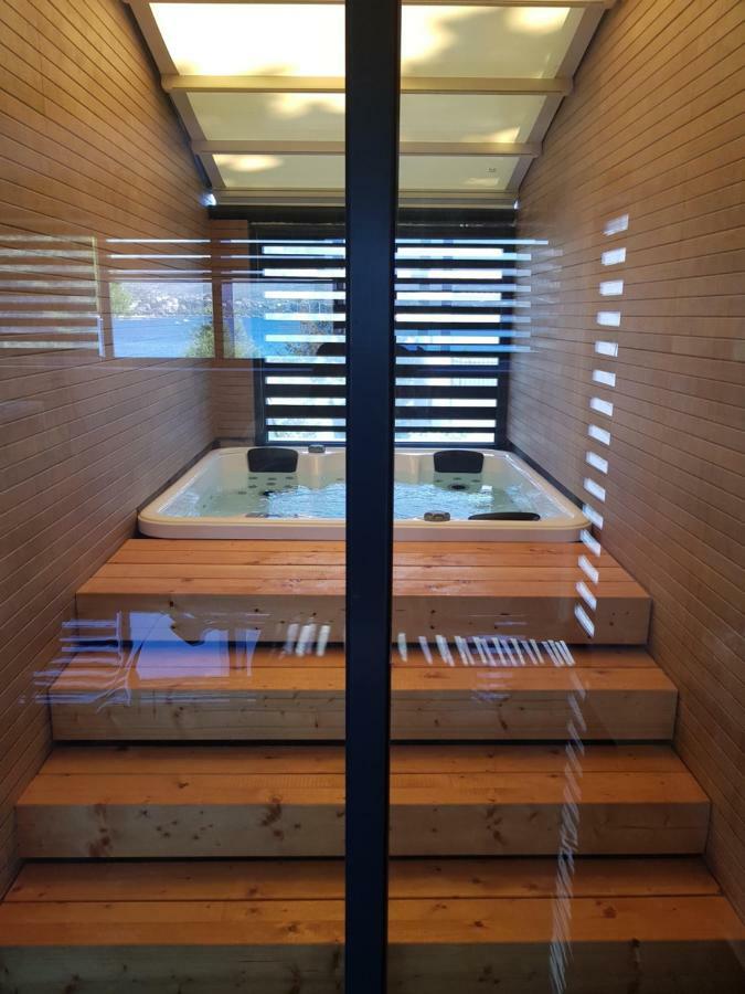 La Vela Luxury *